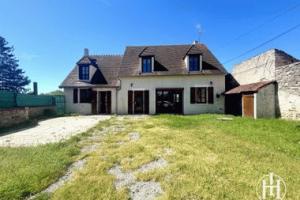 Picture of listing #330828076. House for sale in Saint-Amand-Montrond