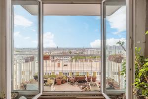 Picture of listing #330832521. Appartment for sale in Paris