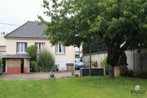Picture of listing #330843843. House for sale in Autun