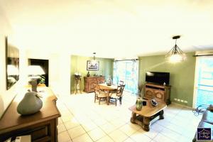 Thumbnail of property #330854598. Click for details