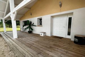 Thumbnail of property #330855294. Click for details