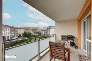 Picture of listing #330871930. Appartment for sale in Marseille