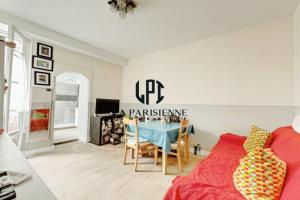 Picture of listing #330873298. Appartment for sale in Paris