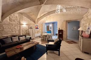 Picture of listing #330875039. Appartment for sale in Arles