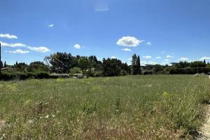 Photo de l'annonce nº 330875240. Terrain à vendre sur Aix-en-Provence