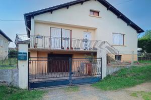 Picture of listing #330877105. House for sale in La Celle-sur-Loire