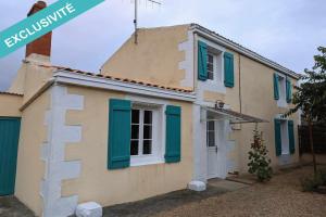 Picture of listing #330877993. House for sale in Vouillé