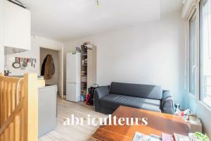 Picture of listing #330878562. Appartment for sale in Paris