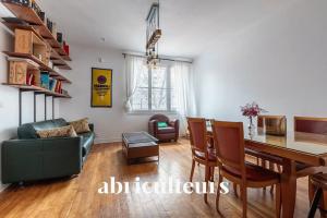 Picture of listing #330879201. Appartment for sale in Paris