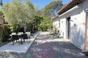 Picture of listing #330884112. House for sale in Saint-Raphaël