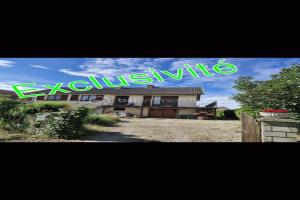 Thumbnail of property #330884356. Click for details