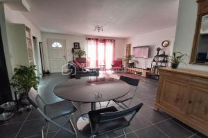 Picture of listing #330884546. House for sale in La Roquebrussanne