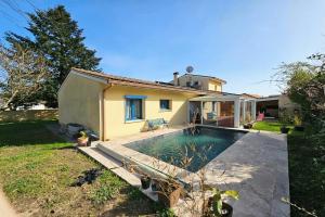 Picture of listing #330892670. House for sale in Saint-André-de-Cubzac