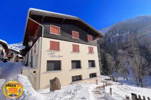 Picture of listing #330892913. Appartment for sale in Chamonix-Mont-Blanc