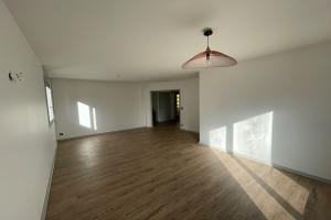 Thumbnail of property #330920914. Click for details