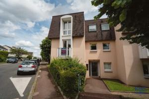 Picture of listing #330930311. Appartment for sale in Villepreux