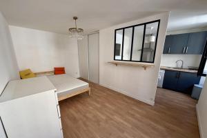 Picture of listing #330940670. Appartment for sale in Marseille