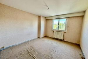 Thumbnail of property #330945559. Click for details