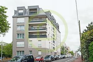 Picture of listing #330946176. Appartment for sale in Nanterre