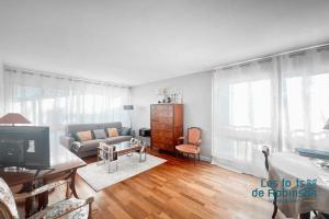 Picture of listing #330946516. Appartment for sale in Le Chesnay