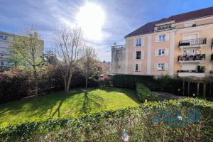Picture of listing #330946532. Appartment for sale in Le Plessis-Robinson