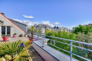 Picture of listing #330946539. Appartment for sale in Le Plessis-Robinson