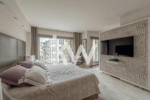 Picture of listing #330948202. Appartment for sale in Paris