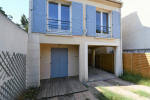 Picture of listing #330949494. Appartment for sale in Croissy-sur-Seine