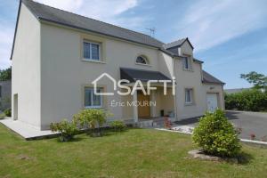 Picture of listing #330951369. House for sale in Châteauneuf-sur-Sarthe
