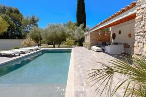 Picture of listing #330951954. House for sale in Nîmes