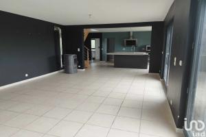 Thumbnail of property #330954491. Click for details