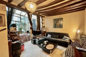 Picture of listing #330954765. Appartment for sale in Paris