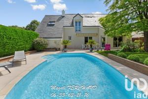 Picture of listing #330955330. House for sale in Sainte-Luce-sur-Loire