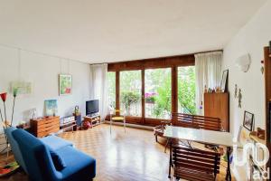 Picture of listing #330955767. Appartment for sale in Paris