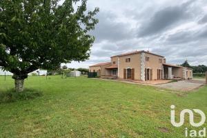 Picture of listing #330963039. House for sale in Saint-Yrieix-sur-Charente