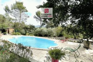 Picture of listing #330963670. House for sale in Lourmarin