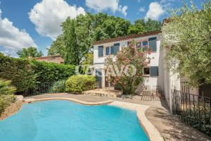 Picture of listing #330977506. House for sale in Aix-en-Provence
