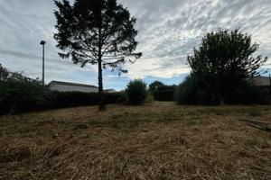 Picture of listing #330985852. Land for sale in Saint-Rogatien