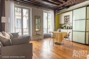 Picture of listing #330987402. Appartment for sale in Paris
