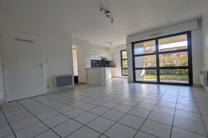 Thumbnail of property #330987613. Click for details