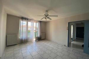 Thumbnail of property #331001439. Click for details