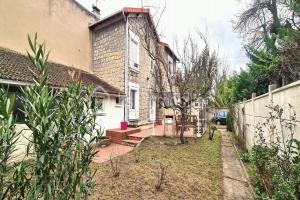 Picture of listing #331003254. House for sale in Saint-Maur-des-Fossés