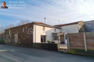 Picture of listing #331003349. House for sale in Saint-Georges-de-Montaigu