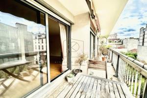 Picture of listing #331017459. Appartment for sale in Paris