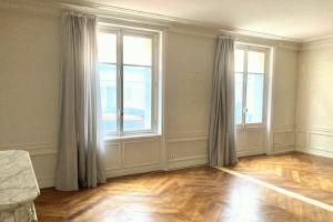 Picture of listing #331017800. Appartment for sale in Paris