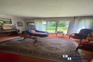 Thumbnail of property #331021408. Click for details
