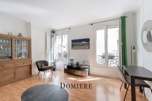 Picture of listing #331038907. Appartment for sale in Paris