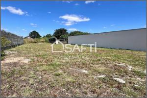 Thumbnail of property #331040984. Click for details