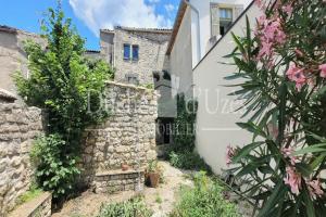 Picture of listing #331046217. House for sale in Uzès