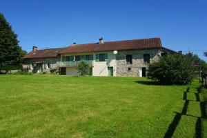 Picture of listing #331046745. House for sale in Saint-Jory-de-Chalais
